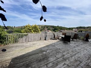 Photo 25- click for photo gallery